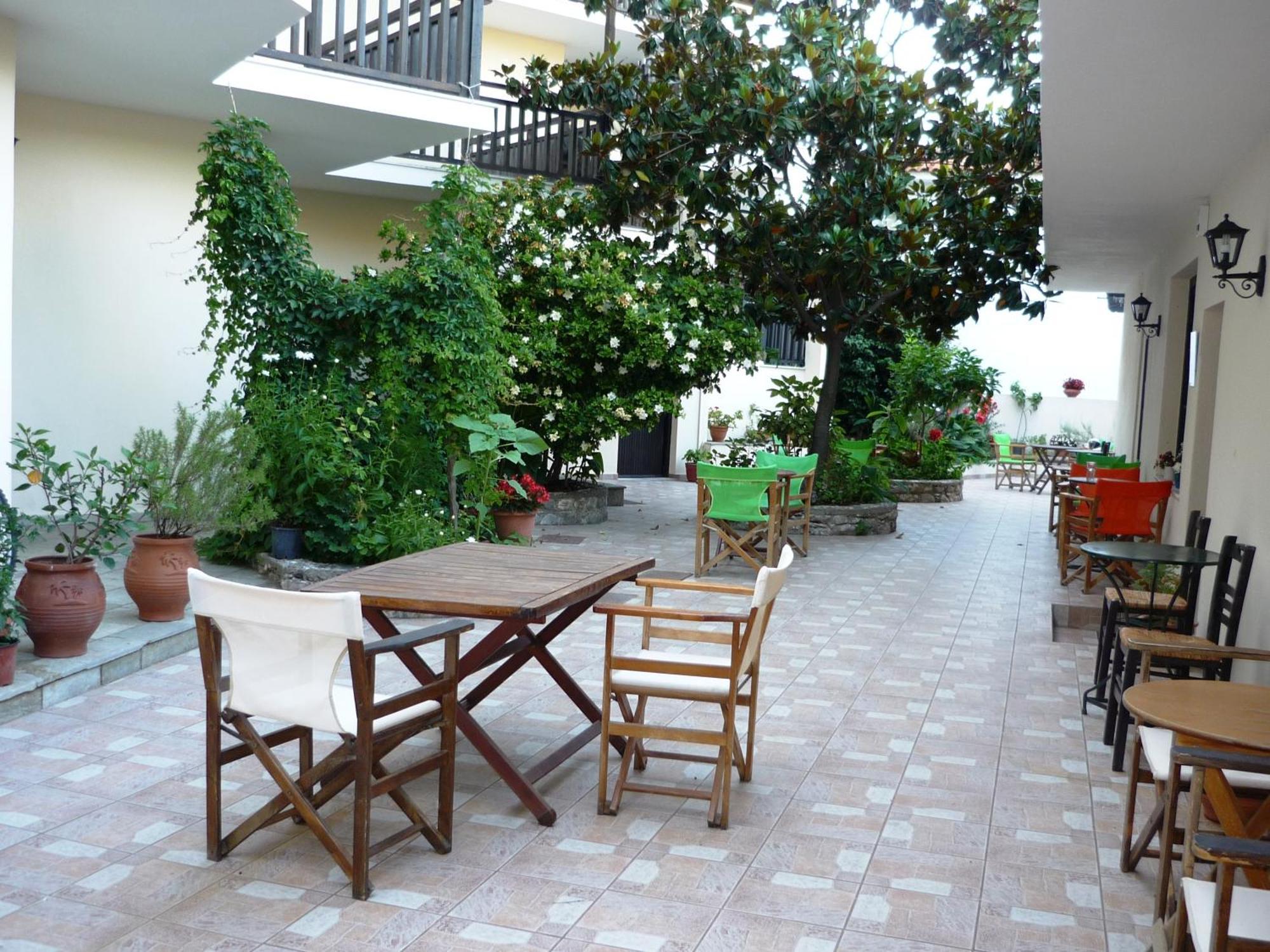 Hotel Votsala โคเรฟตอน ภายนอก รูปภาพ