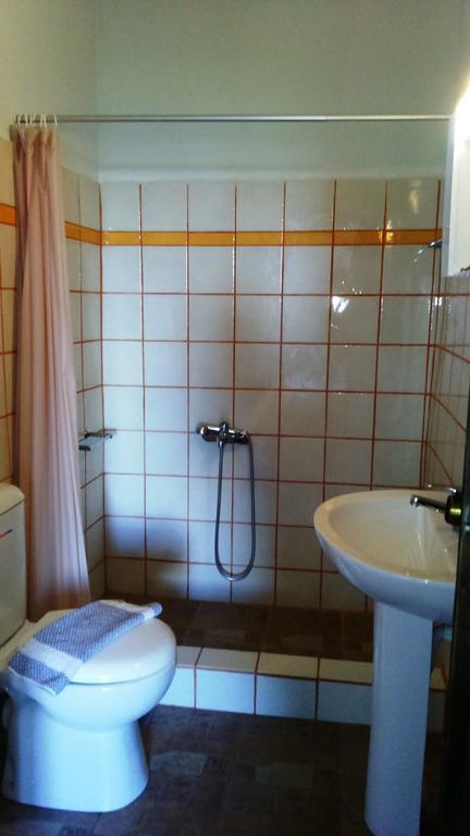 Hotel Votsala โคเรฟตอน ภายนอก รูปภาพ