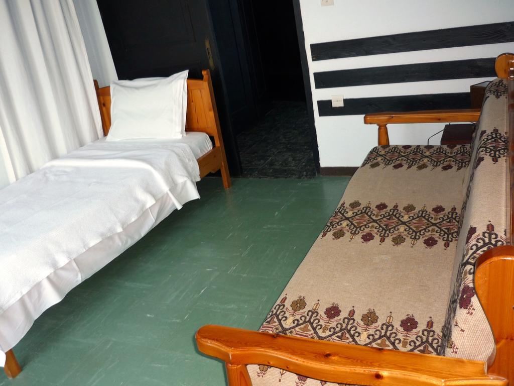 Hotel Votsala โคเรฟตอน ห้อง รูปภาพ