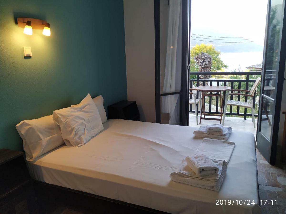 Hotel Votsala โคเรฟตอน ภายนอก รูปภาพ