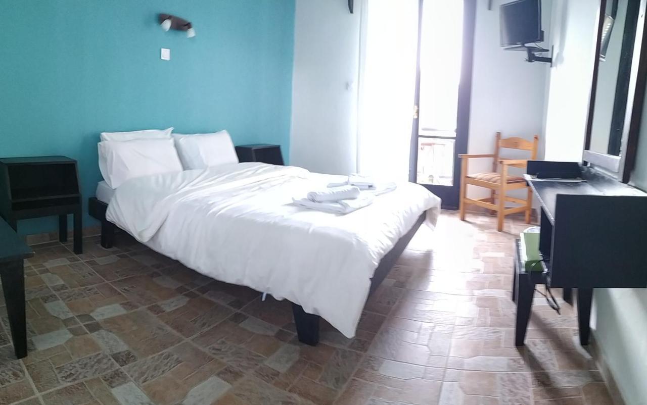 Hotel Votsala โคเรฟตอน ภายนอก รูปภาพ